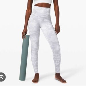 Lululemon Camo Wunder Under High Rise 28 in